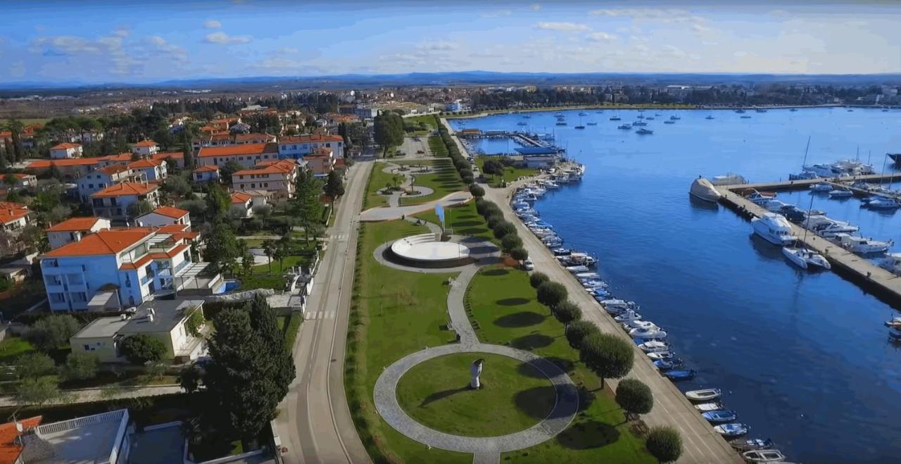 Apartment Uma Umag Exteriör bild