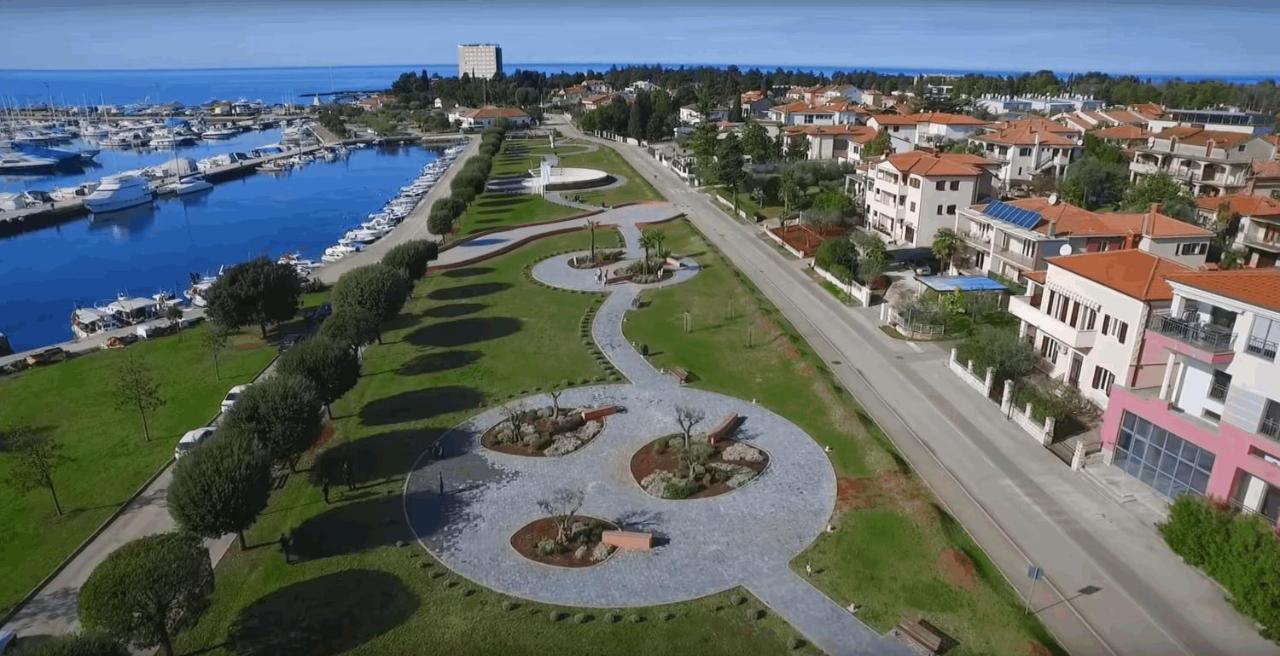 Apartment Uma Umag Exteriör bild